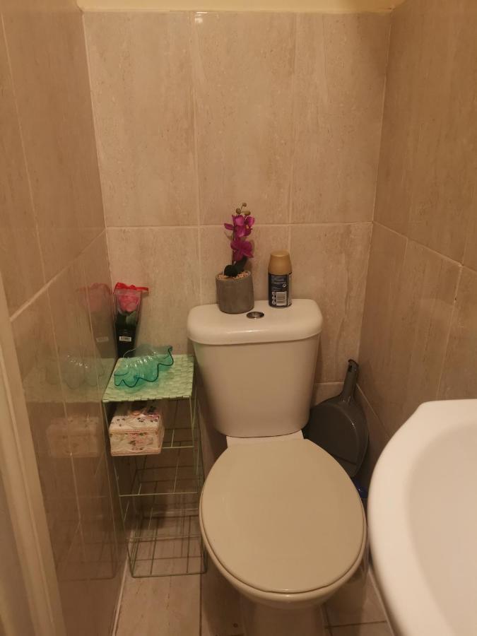 Marahanata Jadwin 1 Beautiful Apartment 1 Bedroom Flat Londres Exterior foto